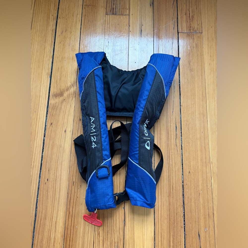 Onyx A/M-24 Black and Blue Inflatable PFD Life Vest LIFE JACKET unisex